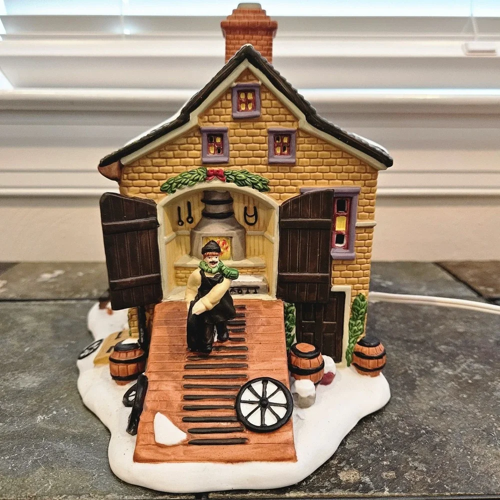 Carole Towne Carriage Maker 2002 •Lighted Shop w/ Cord •Lemax Manufactured • Box
